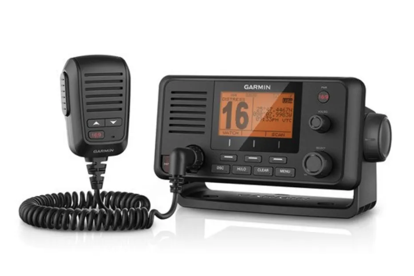 Garmin Nautical radio VHF 215i