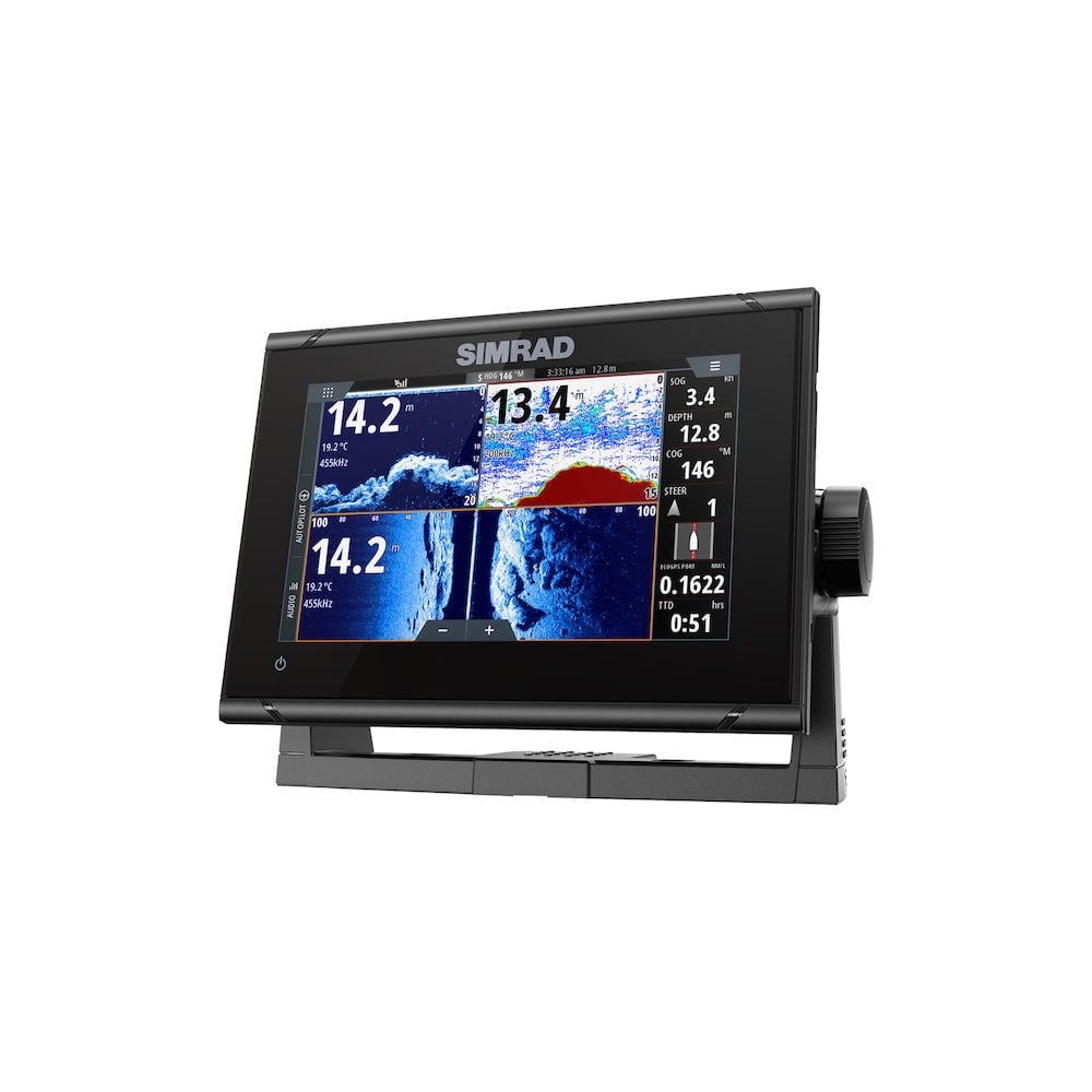 Simrad 7-inch chartplotter and radar display with TotalScan™ transducer - image 2