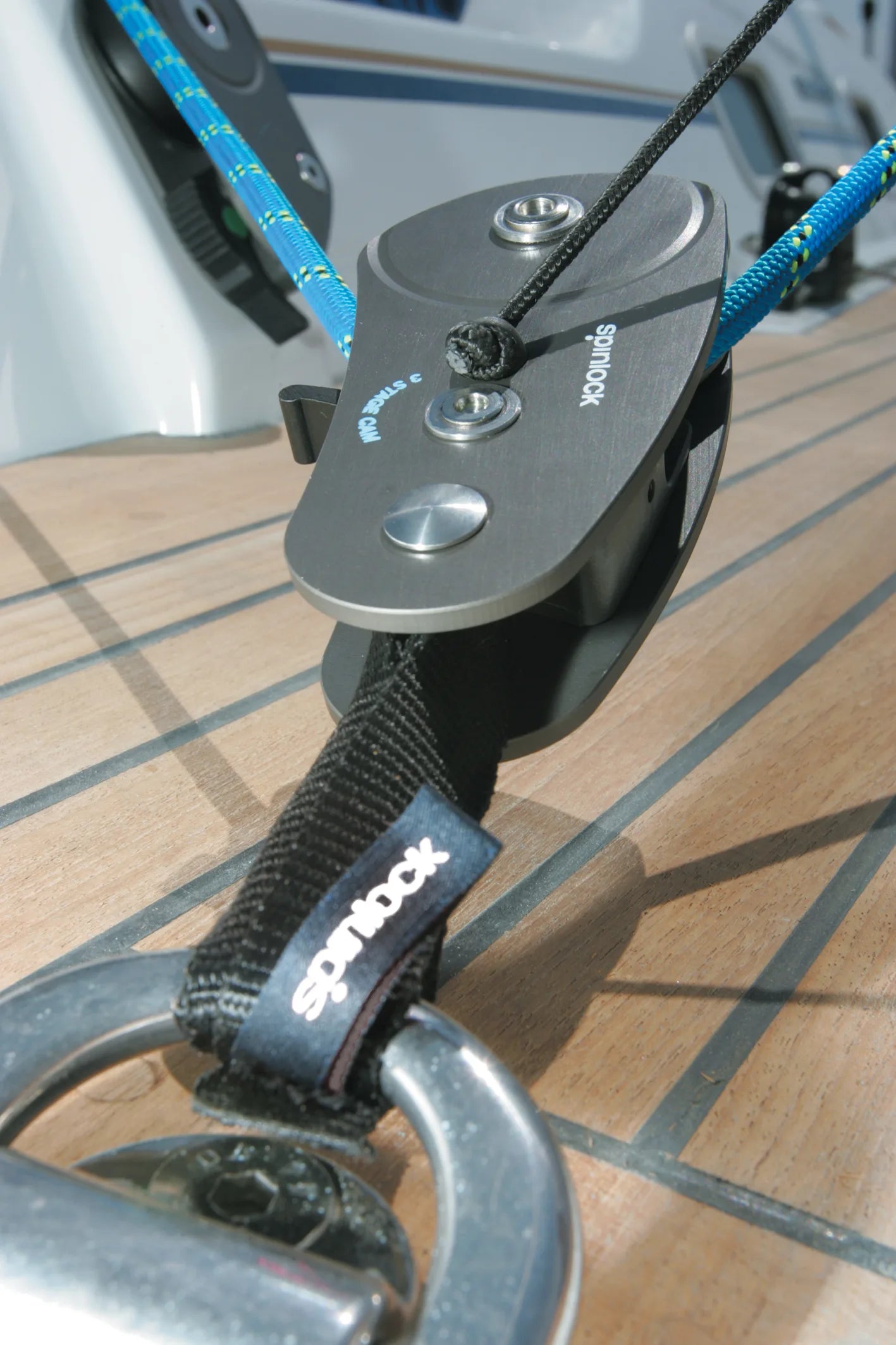 Sheave mobile block with locking cam 2