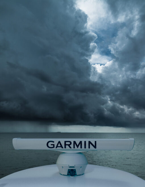Garmin GMR Fantom™ 126, open antenna and pedestal, white - Image 5