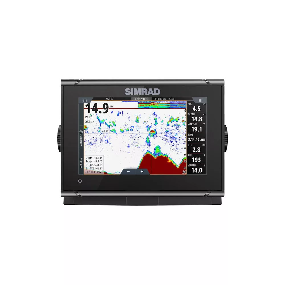 Simrad 7-inch chartplotter and radar display with HDI transducer